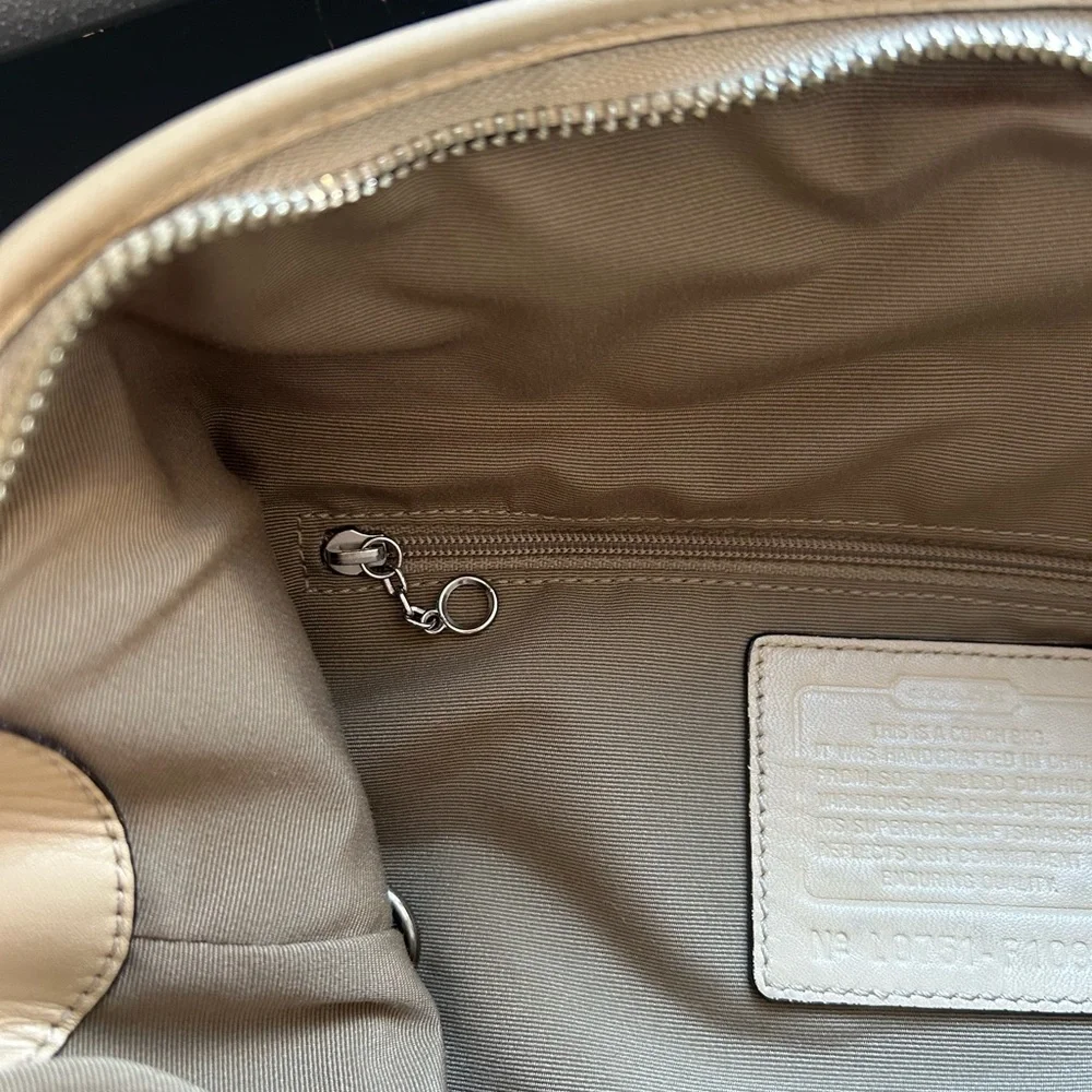 Coach Leather Soho Hobo Slouchy Shoulder Bag Cream Style F10907